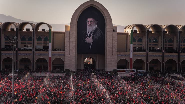 تشییع امام شهید