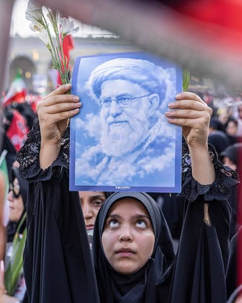 تشییع امام شهید