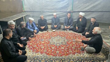 بازدید امام جمعه آران و بیدگل به همراه فرماندار از مواکب خدمت‌رسانی به زائران رهبر شهید