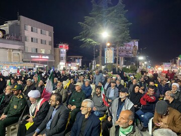 تصاویر/ حضور پرشور مردم کلاردشت در تجمع شبانه