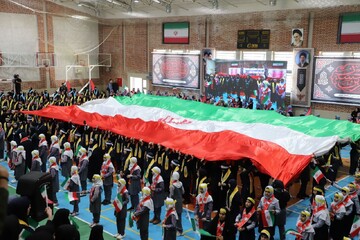تصاویر / سوگواره بزرگ "باید برخاست" با حضور ۱۵۰۰ نفری دانش آموزان پیشتاز در تبریز
