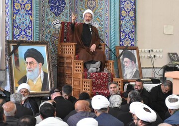 تجلی جامعیت در شخصیت رهبر انقلاب؛ از فقاهت و مدیریت سیاسی تا دانش قرآنی و ادبی
