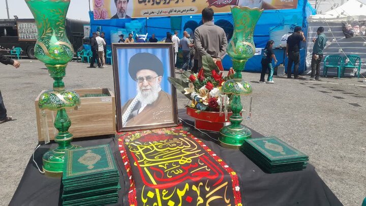 تصاویر/ خدمات رسانی موکب جهادی «رهروان ولایت بخش قمصر »  به زائران مراسم تشییع پیکر رهبر شهید