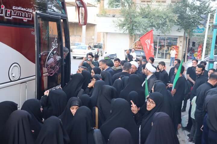 تصاویر/ اعزام کاروان مردمی شهرستان اشکذر برای حضور در آیین وداع با رهبر شهید انقلاب اسلامی