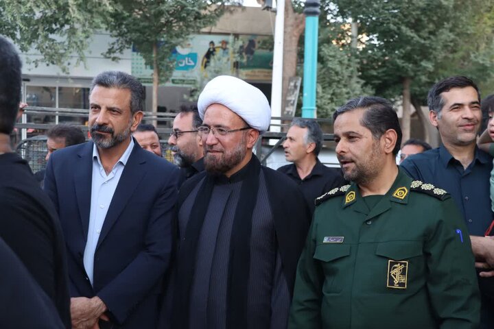 تصاویر/ اعزام کاروان مردمی شهرستان اشکذر برای حضور در آیین وداع با رهبر شهید انقلاب اسلامی