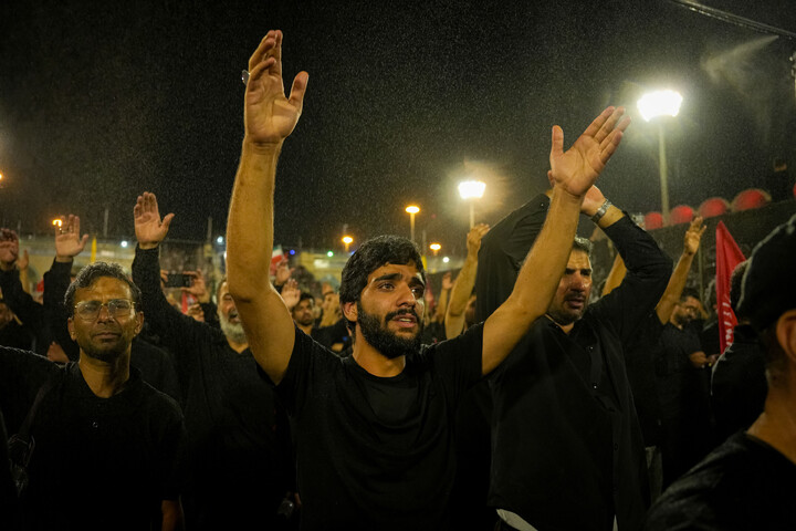 تصاویر/ حال و هوای روز اول وداع با پیکر مطهر رهبر شهید انقلاب