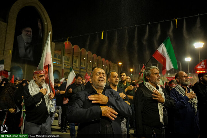 Photos/ Iran : la population rend hommage au guide martyr Ayatollah Seyed Ali Khamenei à la Mosquée Imam Khomeini