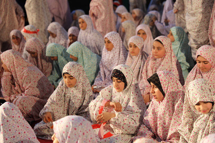 تصاویر/ نماز فرشته‌ها به یاد امام شهید در مصلی امام خمینی(ره)