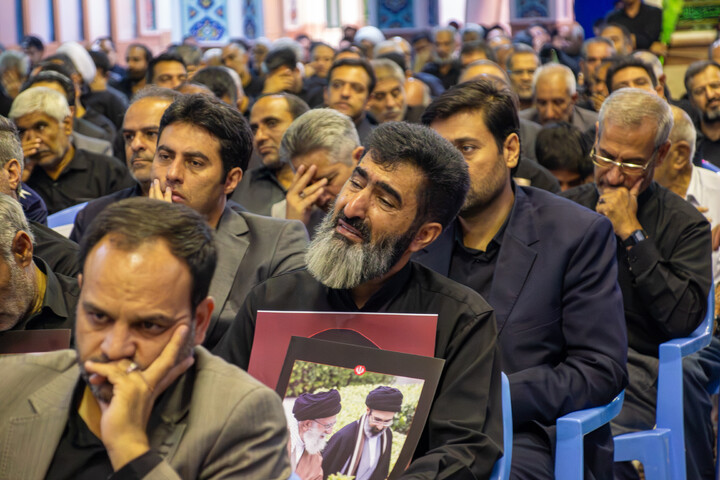 تصاویر/ بزرگداشت رهبر شهید انقلاب در حسینیه ثارالله کرمان
