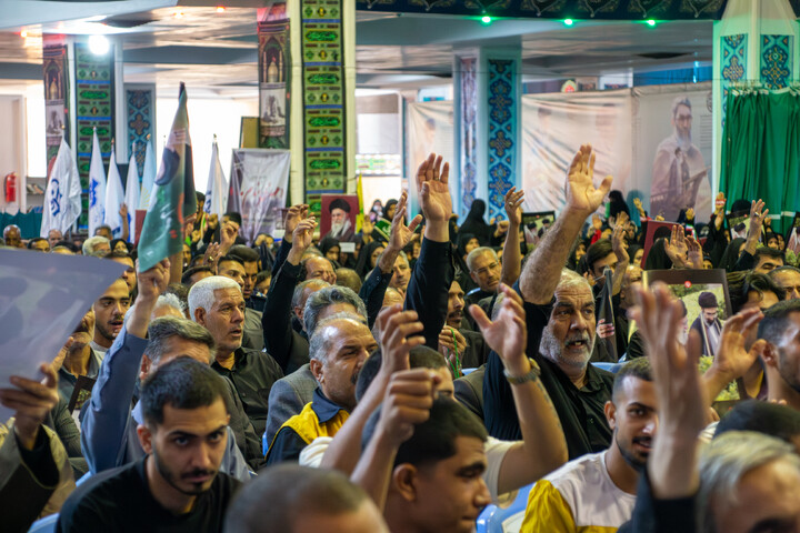 تصاویر/ بزرگداشت رهبر شهید انقلاب در حسینیه ثارالله کرمان