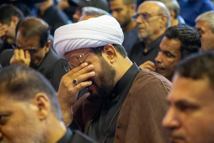 تصاویر/ بزرگداشت رهبر شهید انقلاب در حسینیه ثارالله کرمان