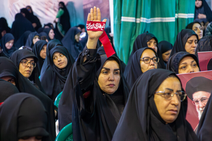 تصاویر/ بزرگداشت رهبر شهید انقلاب در حسینیه ثارالله کرمان