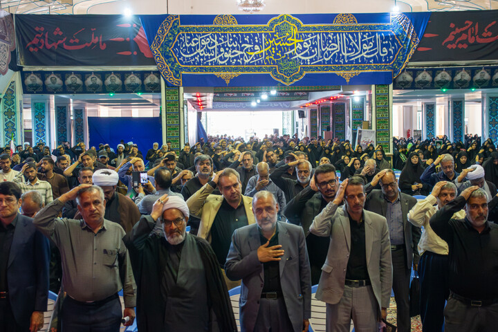 تصاویر/ بزرگداشت رهبر شهید انقلاب در حسینیه ثارالله کرمان
