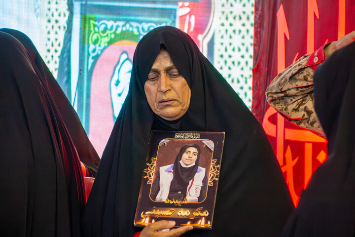 تصاویر/ بزرگداشت رهبر شهید انقلاب در حسینیه ثارالله کرمان