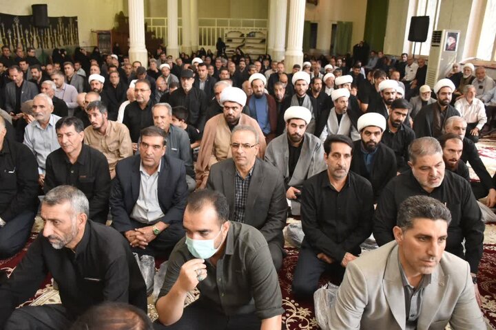 تصاویر/عزاداری رهبر شهید امت در مدرسه علمیه کمالیه خرم‌آباد