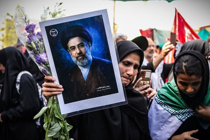 تصاویر / حضور امام جمعه قزوین در مراسم وداع وتشییع رهبر شهید انقلاب اسلامی