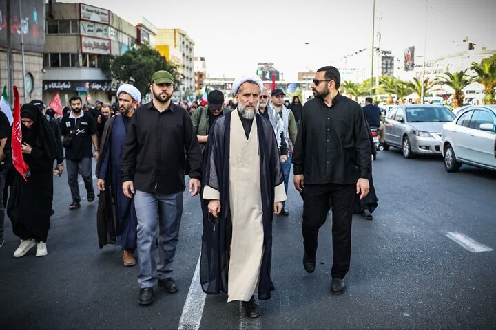 تصاویر / حضور امام جمعه قزوین در مراسم وداع وتشییع رهبر شهید انقلاب اسلامی