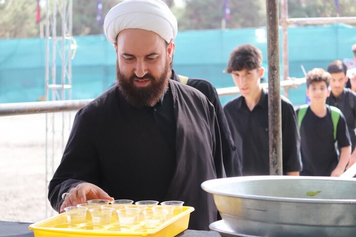 تصاویر / فعالیت موکب حضرت بقیة الله الاعظم(عج)شهرستان ملایر در مصلی تهران