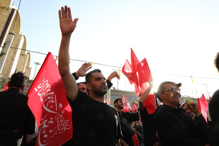تصاویر/ آخرین قرار عاشقی؛ وداع ملت با رهبر شهید در مصلی تهران