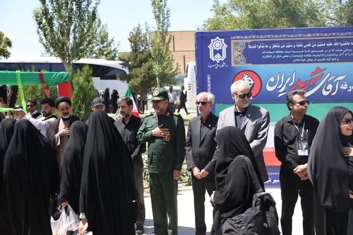 تصاویر / بدرقه دانشگاهیان همدان برای حضور در مراسم تشییع رهبر شهید