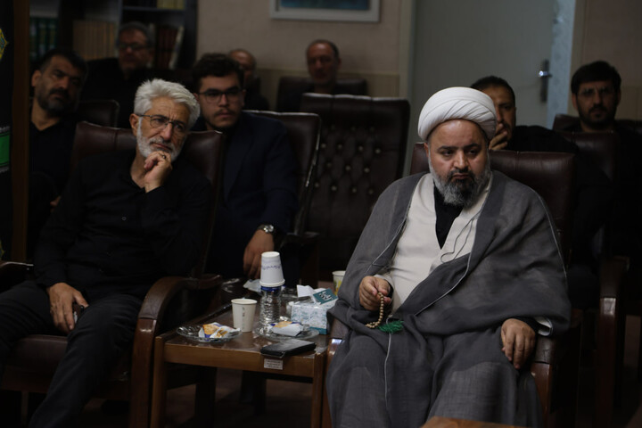 تصاویر / دیدار جمعی از موکبداران تجمعات شبانه مردم همدان با نماینده ولی فقیه در استان