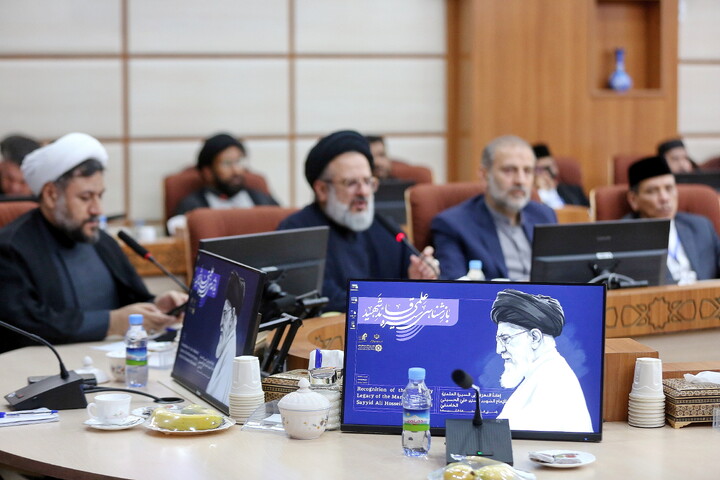 تصاویر/ اجلاس بازشناسی سیره علمی قائد شهید حضرت آیت الله العظمی امام خامنه ای (ره)