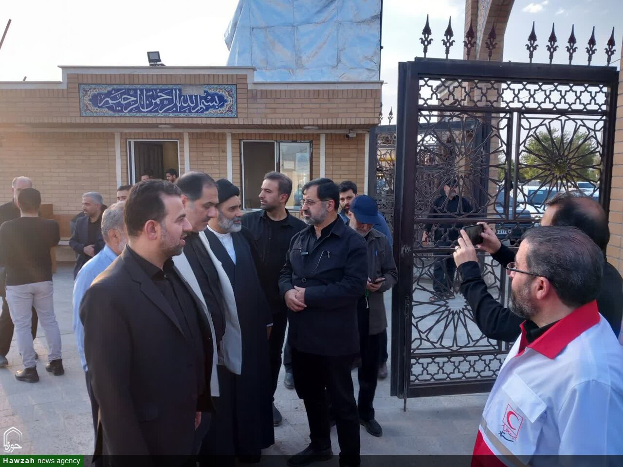 بازدید استاندار قم از مراکز امدادی درمانی و بیمارستان صحرایی (RDH)