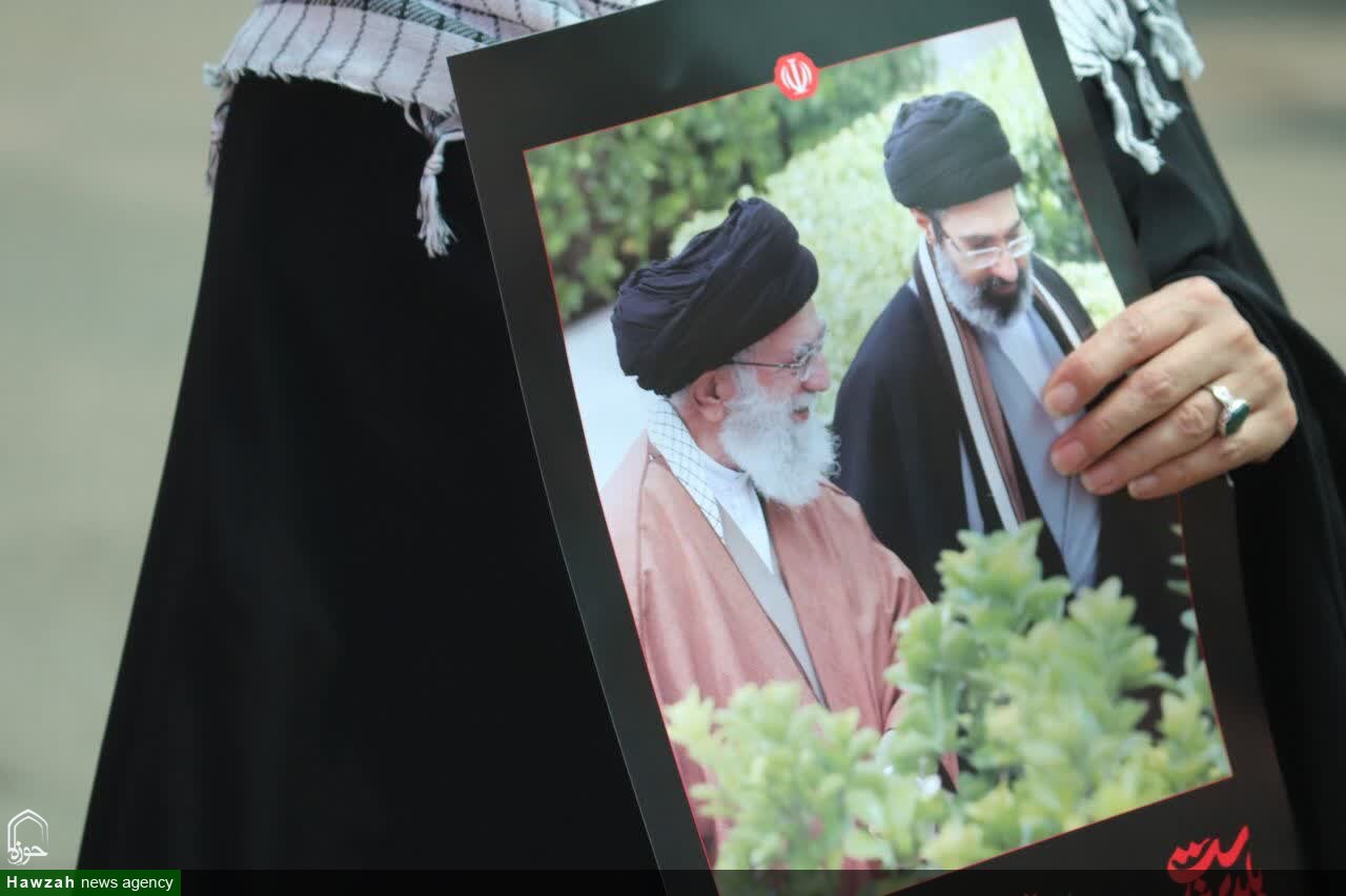 سوگ میں ڈوبا ایران؛ عزم میں بیدار ملت/تشییعِ رہبرِ شہید عالمی ذرائعِ ابلاغ کی توجہ کا مرکز