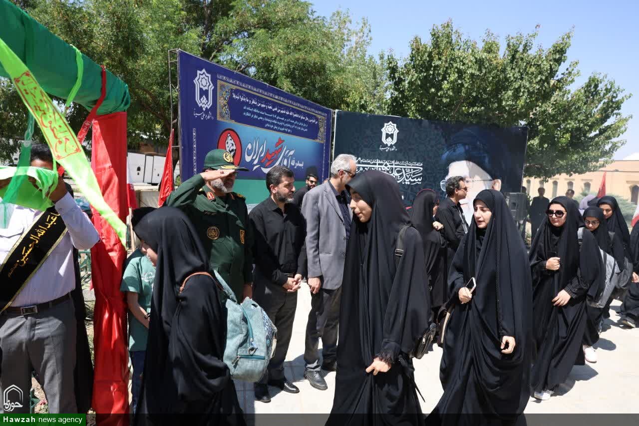 تصاویر / بدرقه دانشگاهیان همدان برای حضور در مراسم تشییع رهبر شهید