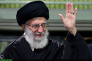 امام خامنہ ای کا مکتبِ فکر؛ انقلابِ اسلامی سے وابستہ افراد کے لیے ایک دائمی فکری میراث
