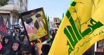 فیلم| عزاداری و راهپیمایی مردم انقلابی اراک هم زمان با تشییع امام شهید در تهران