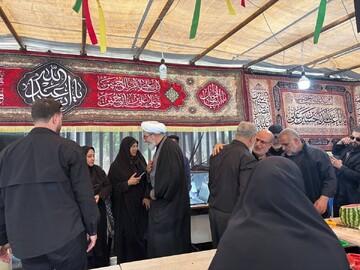 خون رهبر شهید، طومار استکبار را درهم خواهد پیچید
