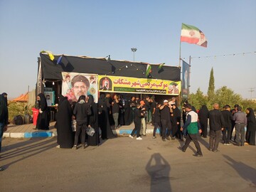 موکب پذیرایی مشکات، میزبان عزاداران آیین تشییع رهبر شهید انقلاب