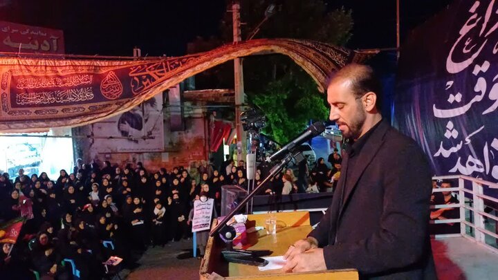 تصاویر/  یکصد و بیست و هفتمین شب از تجمعات مردمی در میاندوآب در حمایت از نظام اسلامی و نیروهای مسلح