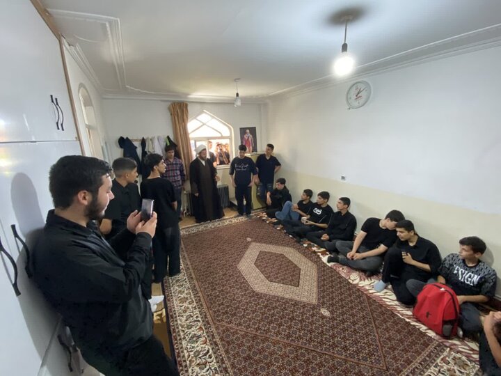 تصاویر/حضور دانش آموزان در مدرسه علمیه امام رضا (ع) میاندوآب