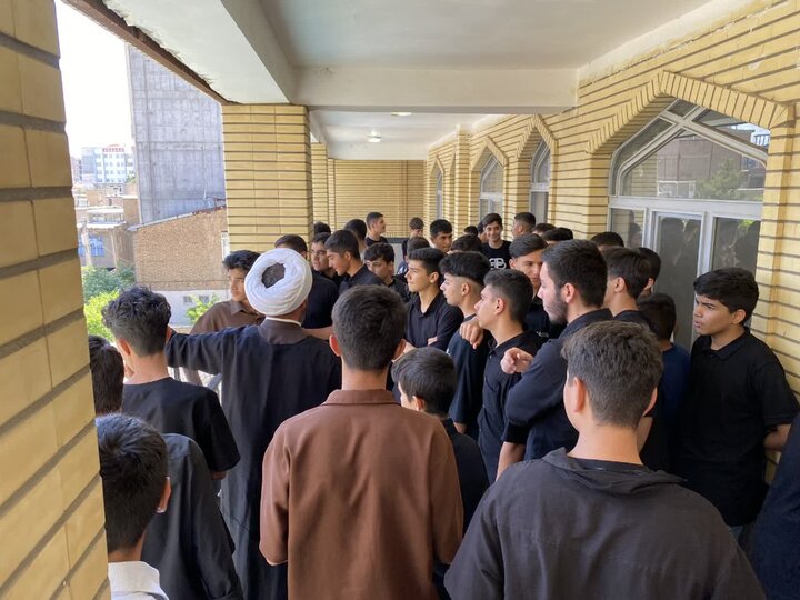 تصاویر/حضور دانش آموزان در مدرسه علمیه امام رضا (ع) میاندوآب