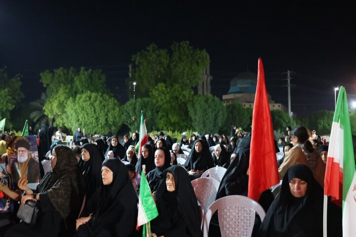 تصاویر/ اجتماع ۱۲۷ مردم عالیشهر برای خونخواهی امام شهید