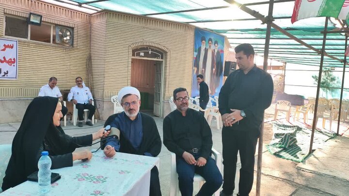 تصاویر/ خدمت رسانی موکب بخش برزک به زائرین رهبرشهید