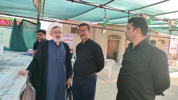تصاویر/ خدمت رسانی موکب بخش برزک به زائرین رهبرشهید