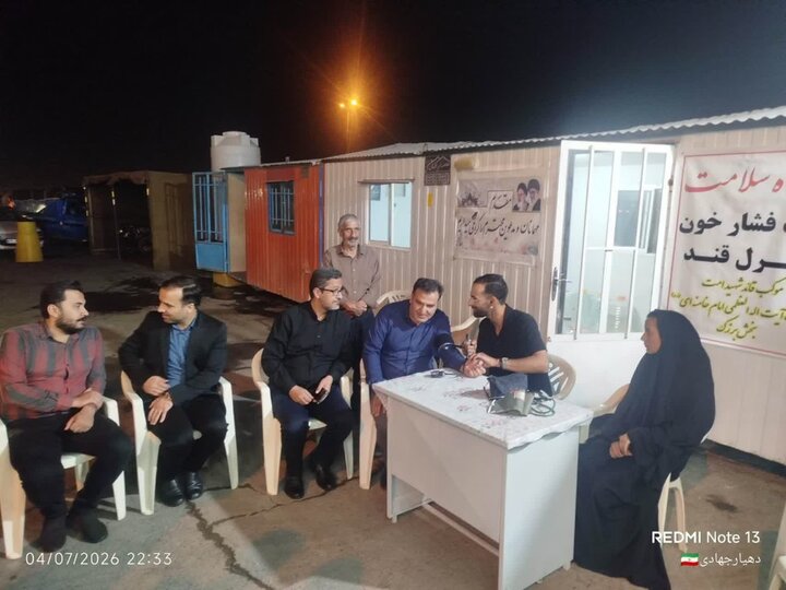 تصاویر/ خدمت رسانی موکب بخش برزک به زائرین رهبرشهید