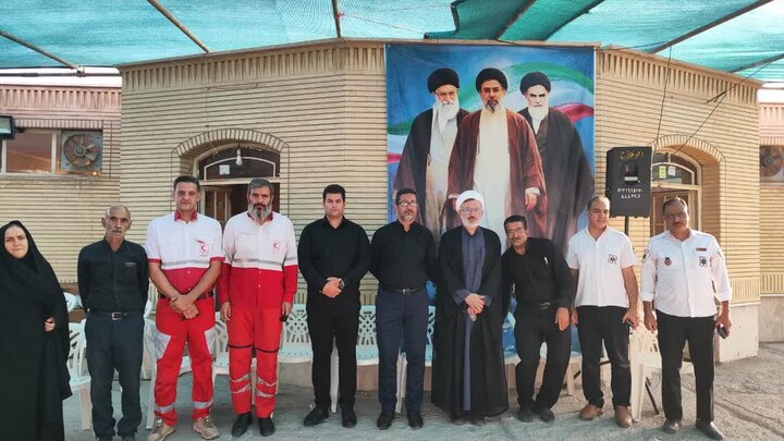 تصاویر/ خدمت رسانی موکب بخش برزک به زائرین رهبرشهید