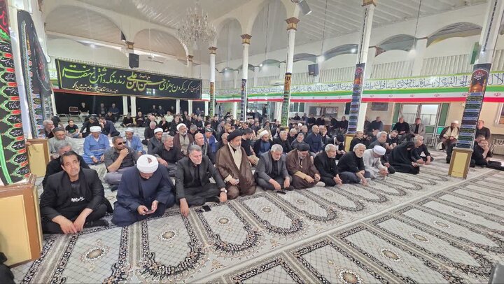 تصاویر/ مراسم عزاداری خیابانی و وداع و تشییع آقای شهید ایران در ماکو