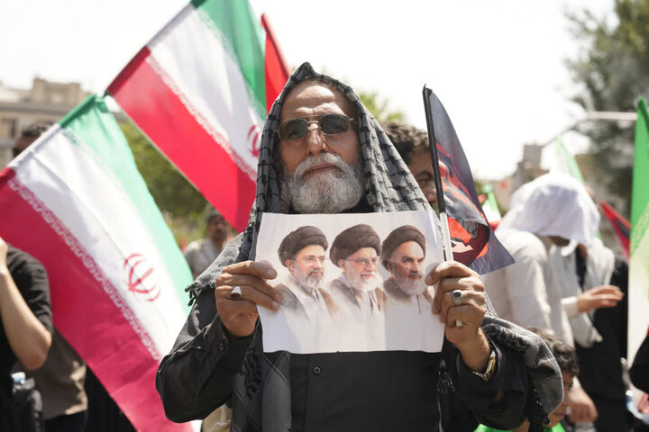 تصاویر/ حضور ملت مبعوث شده در تشییع آقای شهید