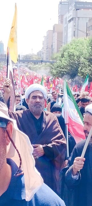 تصاویر / حضور مدیر ،اساتید وطلاب مدارس علمیه استان قزوین در مراسم تشییع قائد شهید امت در تهران