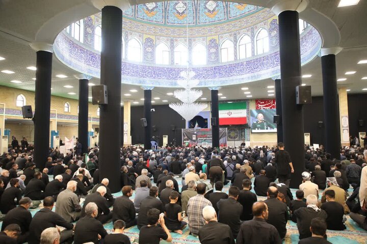 تصاویر/ مراسم وداع با آقای شهید ایران امام سید علی حسینی خامنه‌ای (قدس سره) در مصلای  ارومیه