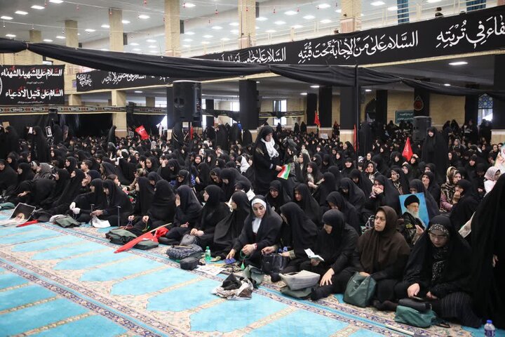 تصاویر/ مراسم وداع با آقای شهید ایران امام سید علی حسینی خامنه‌ای (قدس سره) در مصلای  ارومیه