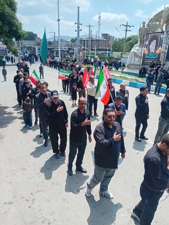 تصاویر/ جلوه هایی از حضور مردم ولایی شهرستان چالدران در تجمع وداع جاماندگان تشییع آقای شهید ایران