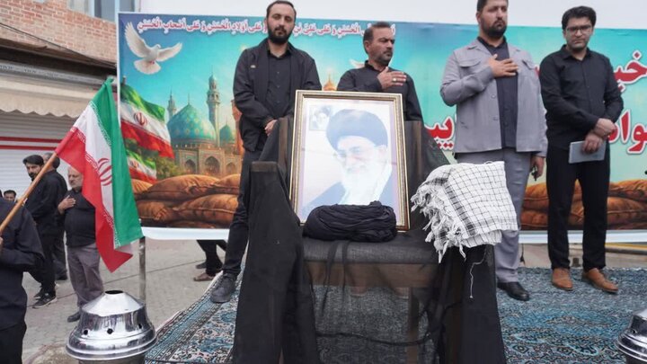 تصاویر/ جلوه هایی از حضور مردم ولایی شهرستان چالدران در تجمع وداع جاماندگان تشییع آقای شهید ایران