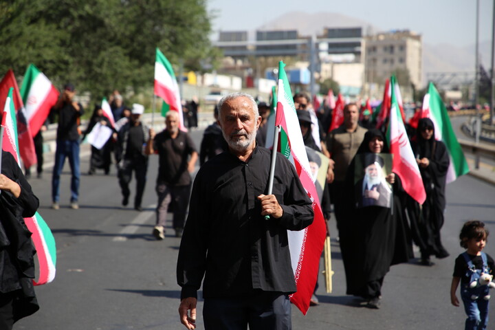 تصاویر/ بدرقه حماسی رهبر شهید انقلاب در تهران