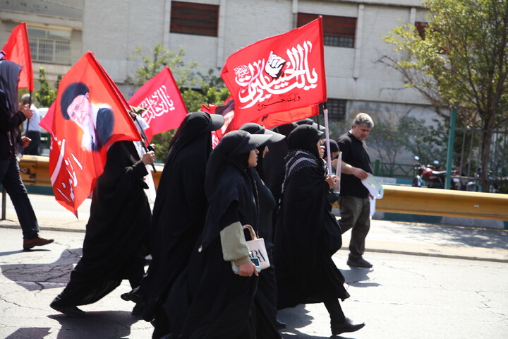 تصاویر/ بدرقه حماسی رهبر شهید انقلاب در تهران